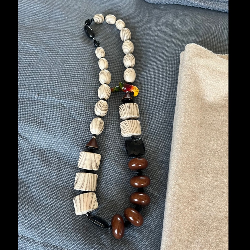 Beautiful necklace - goes well with shirts and leather top
